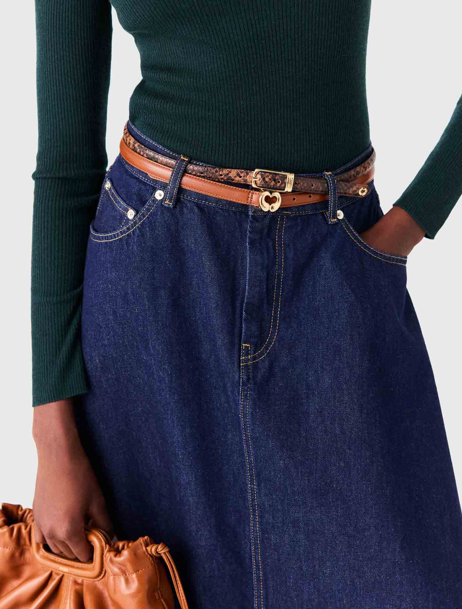 Slim smooth leather logo belt