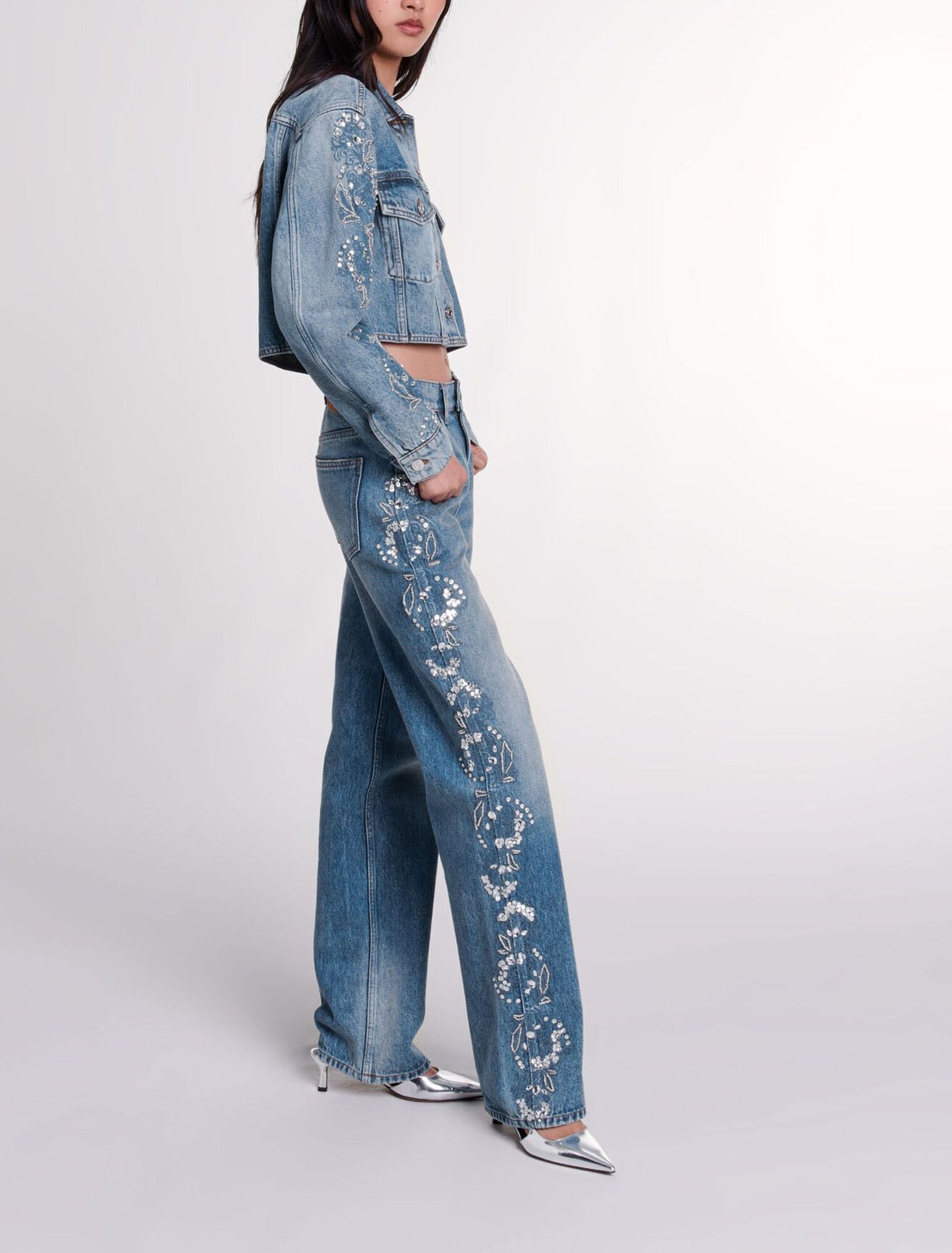 Embroidered jeans 