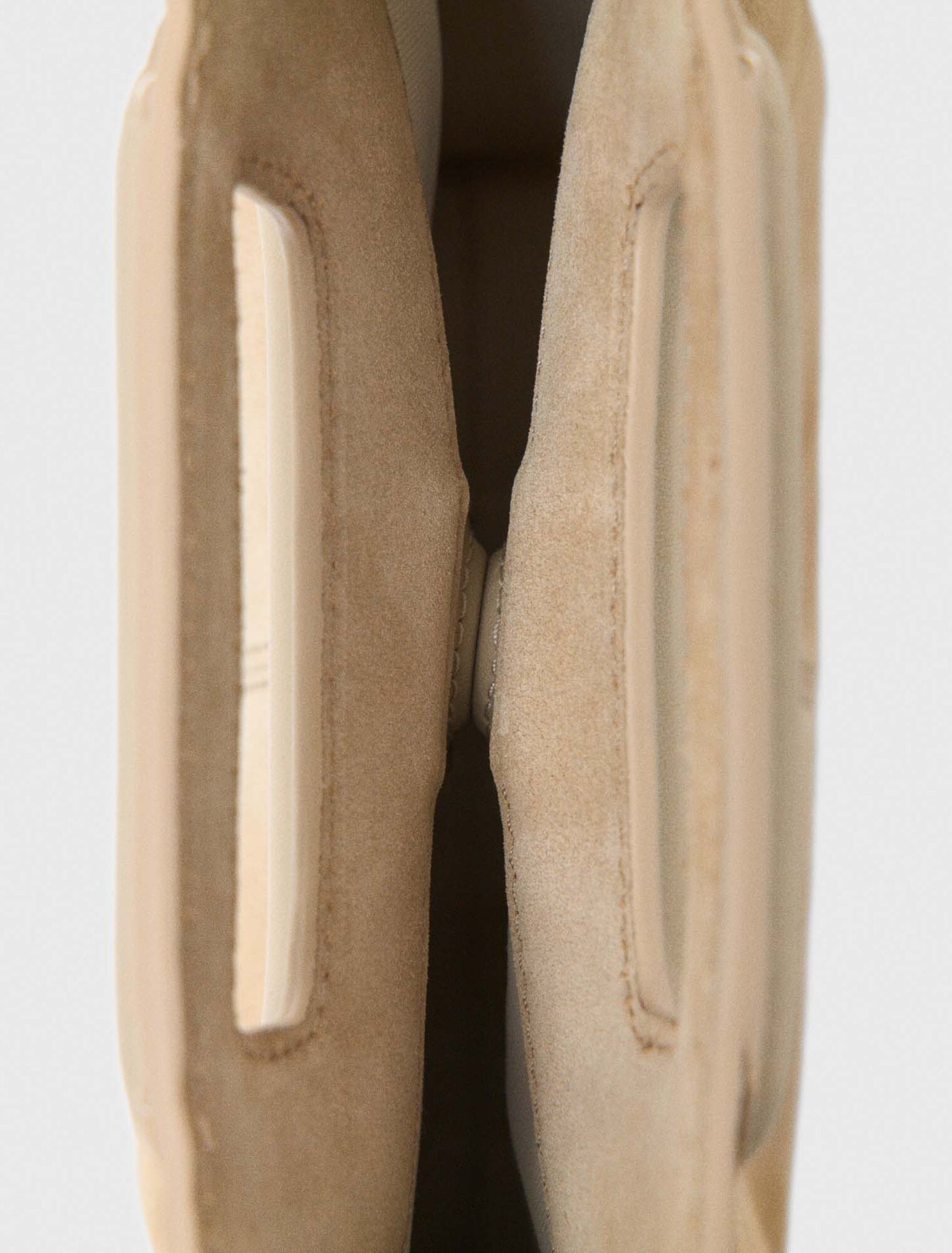 Fringed M bag in suede