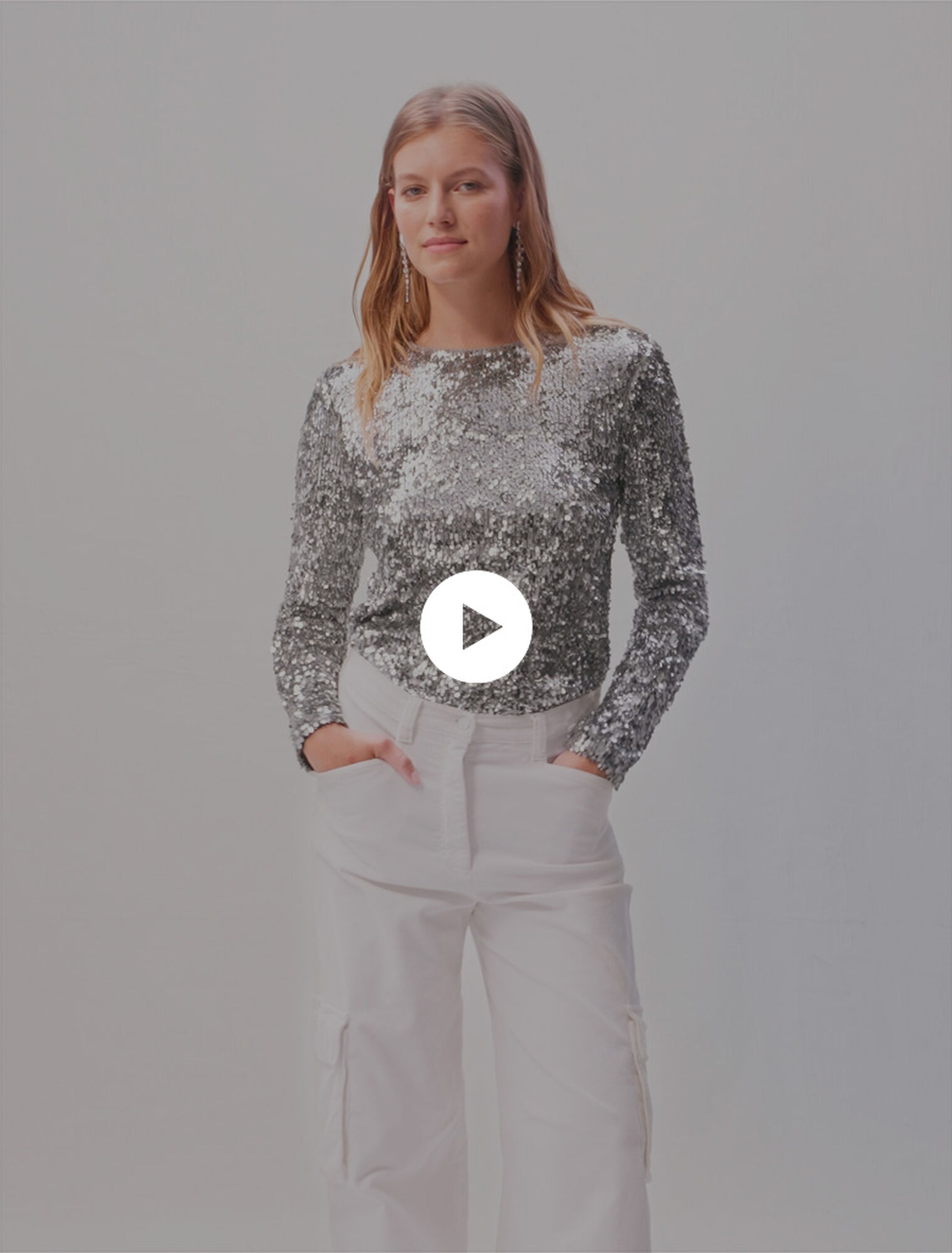Long-sleeved sequinned top