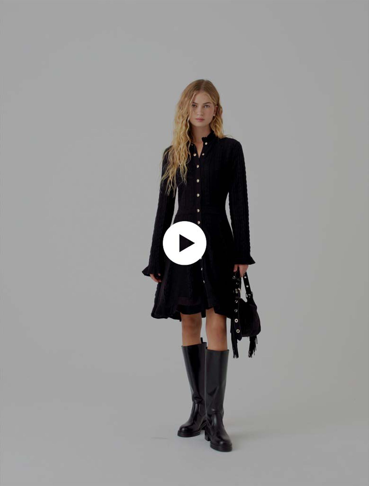 Short knit dress with buttons