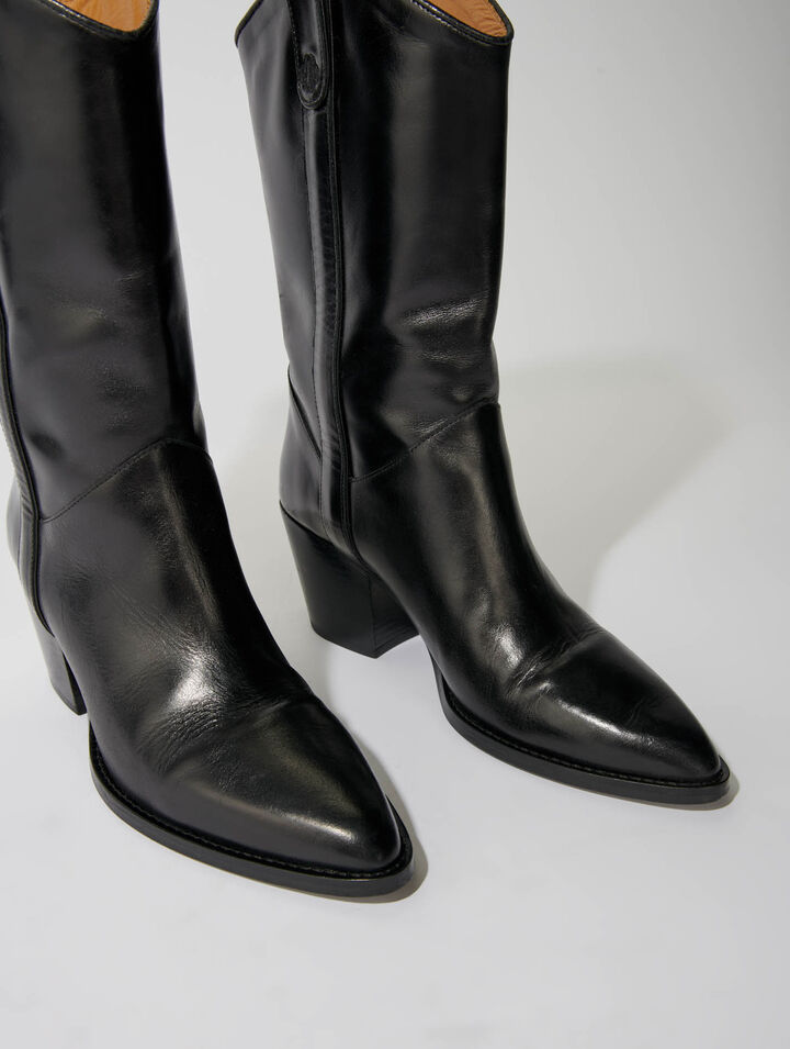 Heeled leather boots