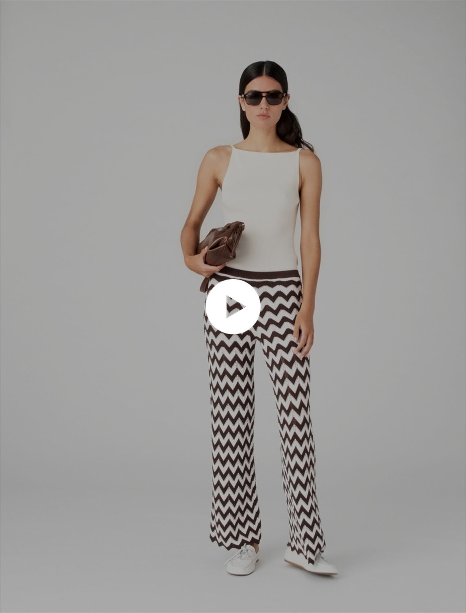 Zigzag crochet trousers