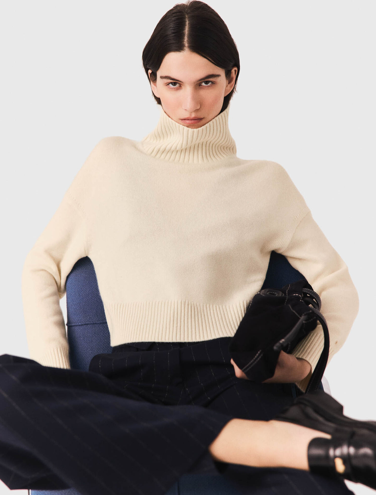 High-neck cashmere jumper