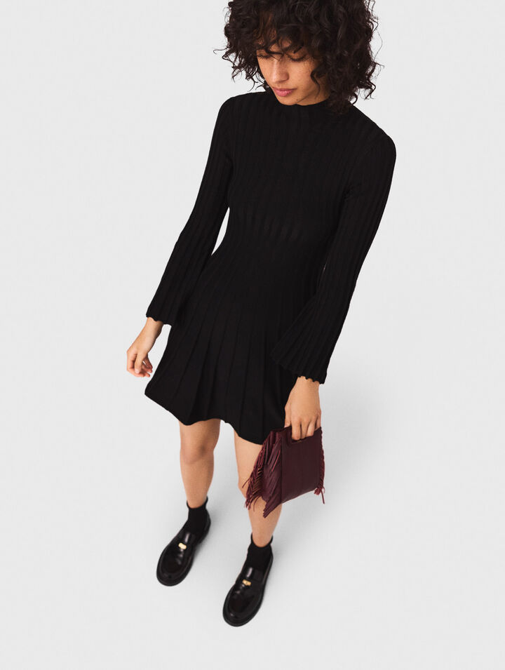 Short knit dress