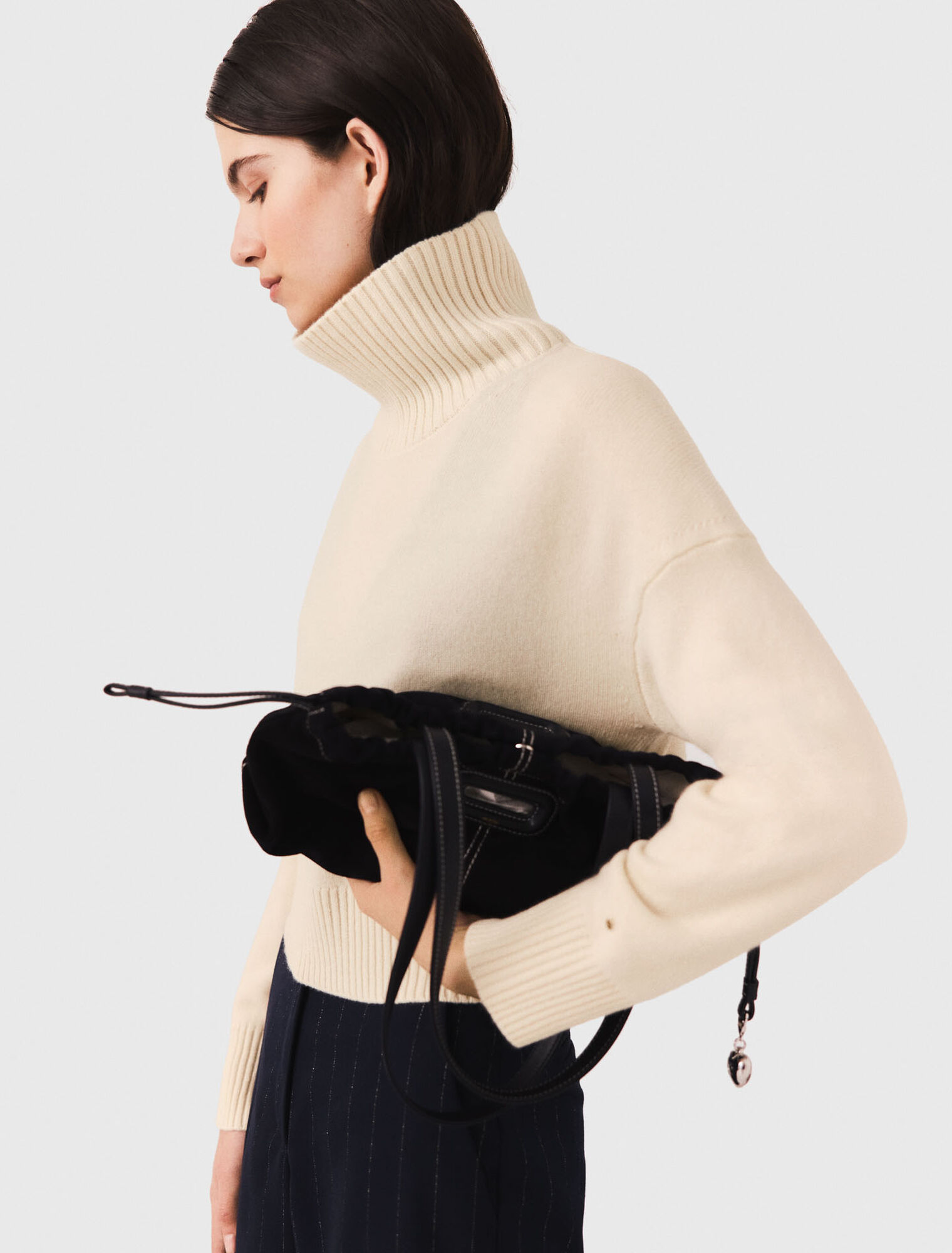 High-neck cashmere jumper