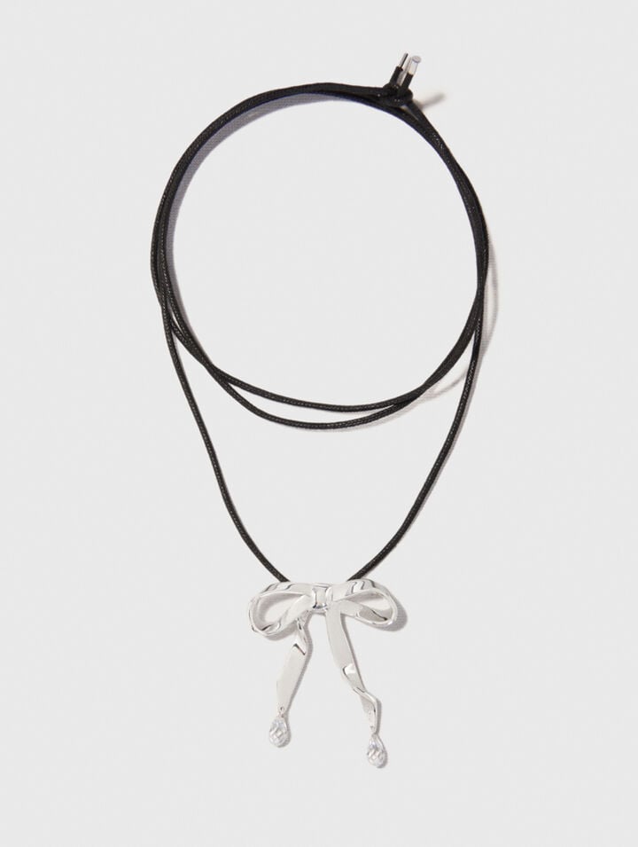 Silver bow necklace