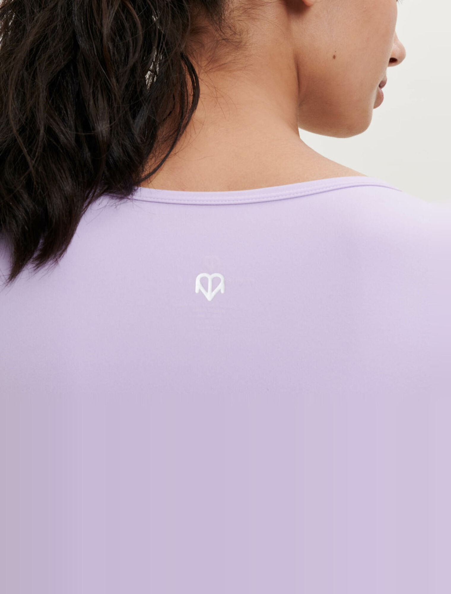 Body-hugging sports top