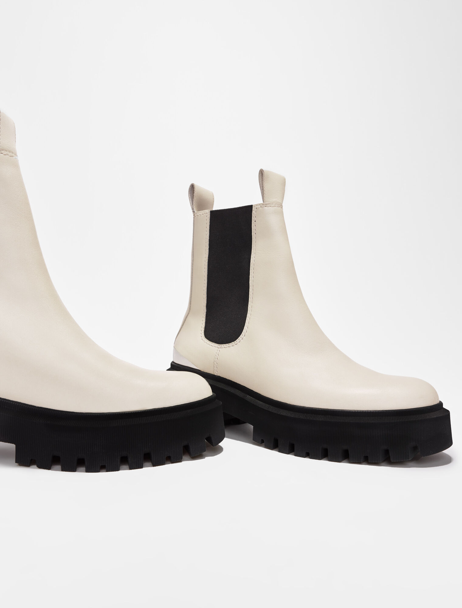 Platform Chelsea boots