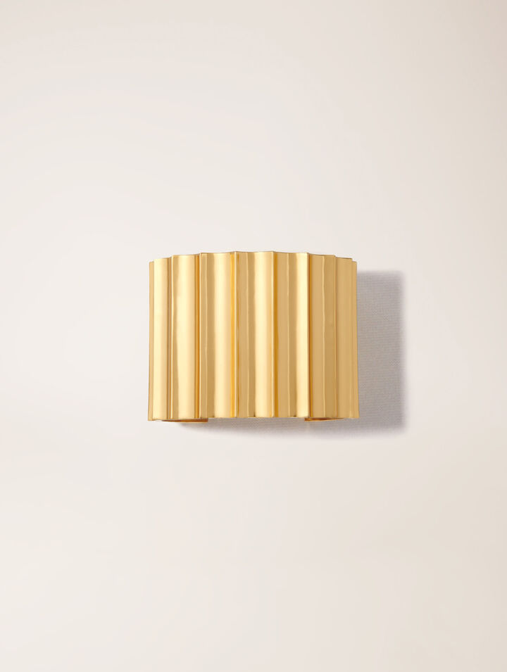 Wide tapered metal cuff