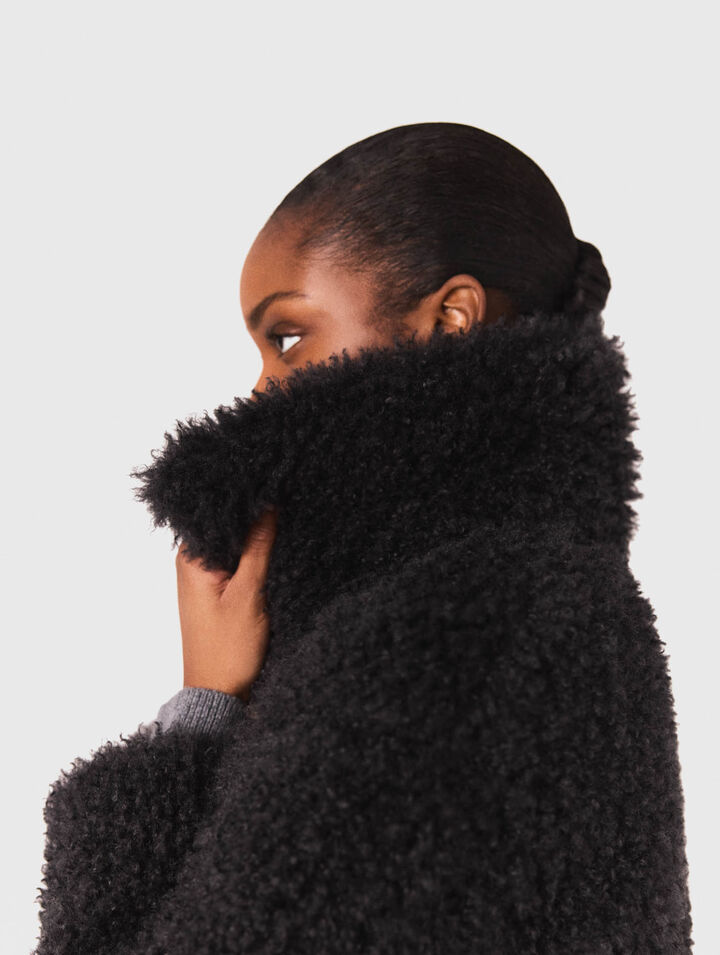 Short curly coat