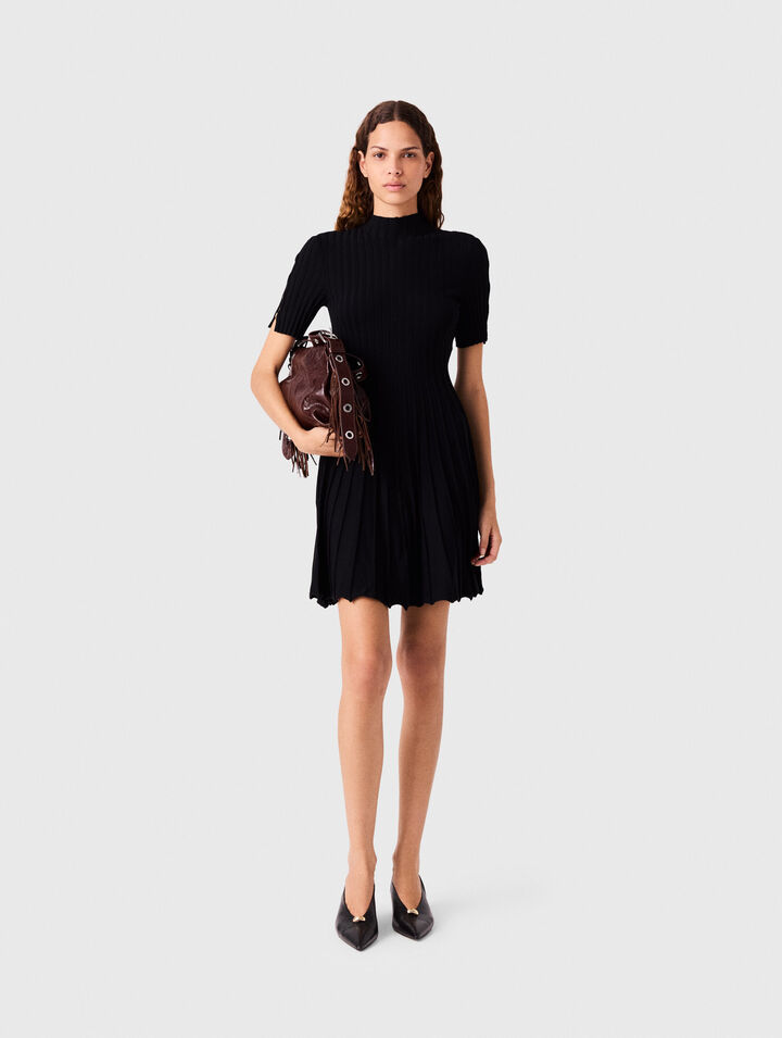 Short knit dress