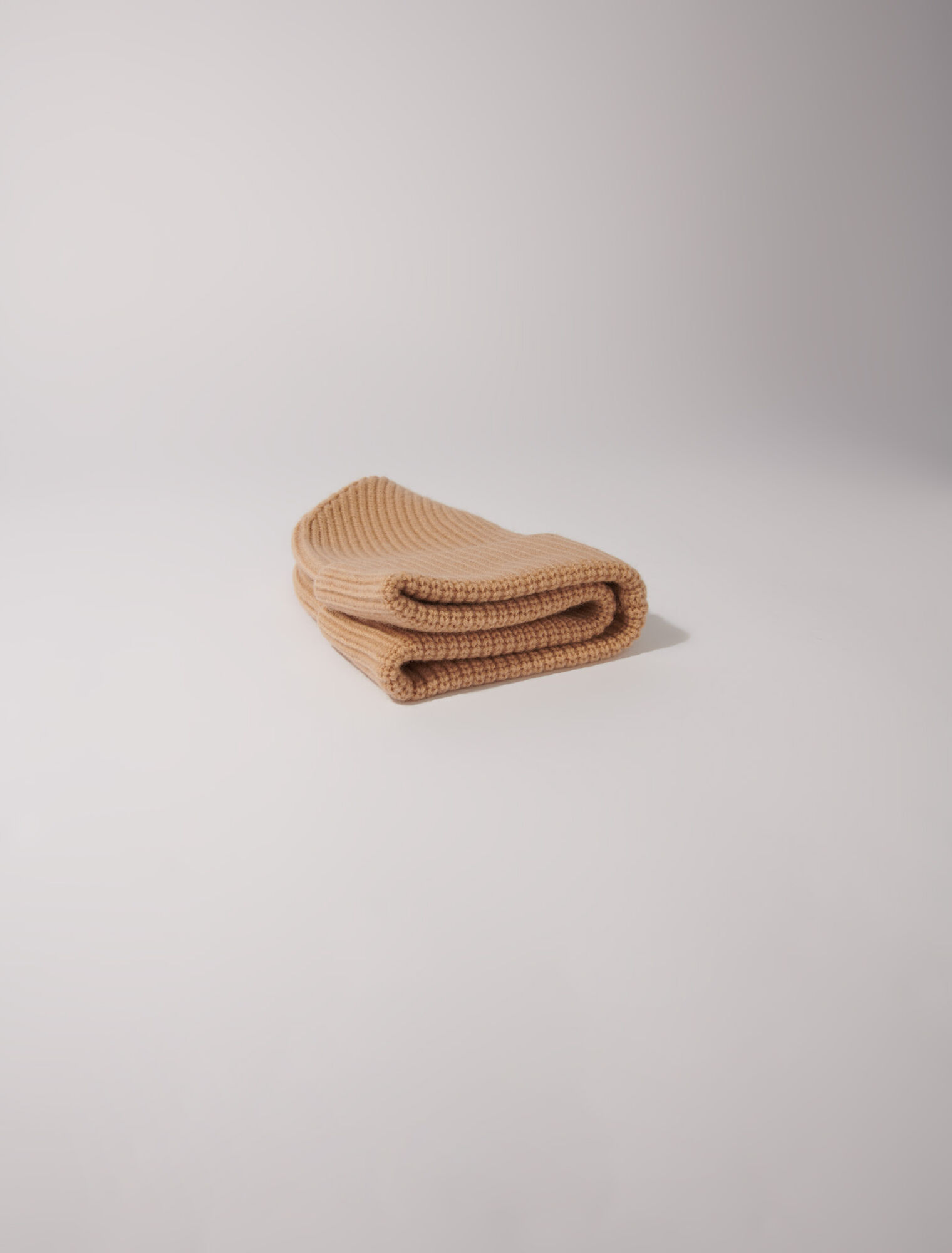 Wool and cashmere hat