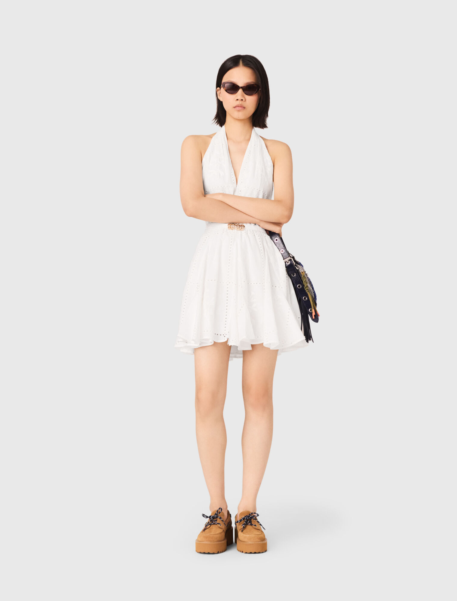 Short embroidered backless dress