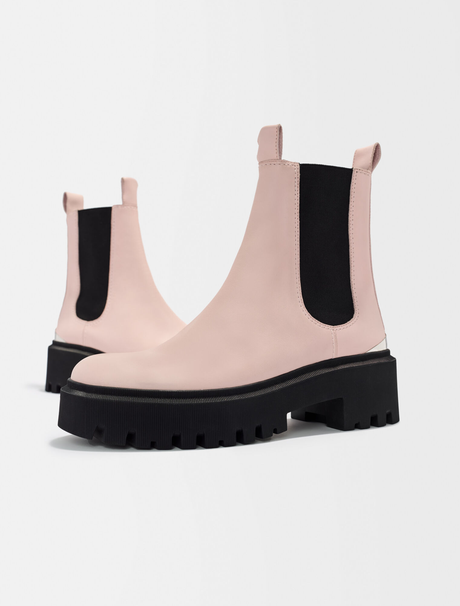Platform Chelsea boots