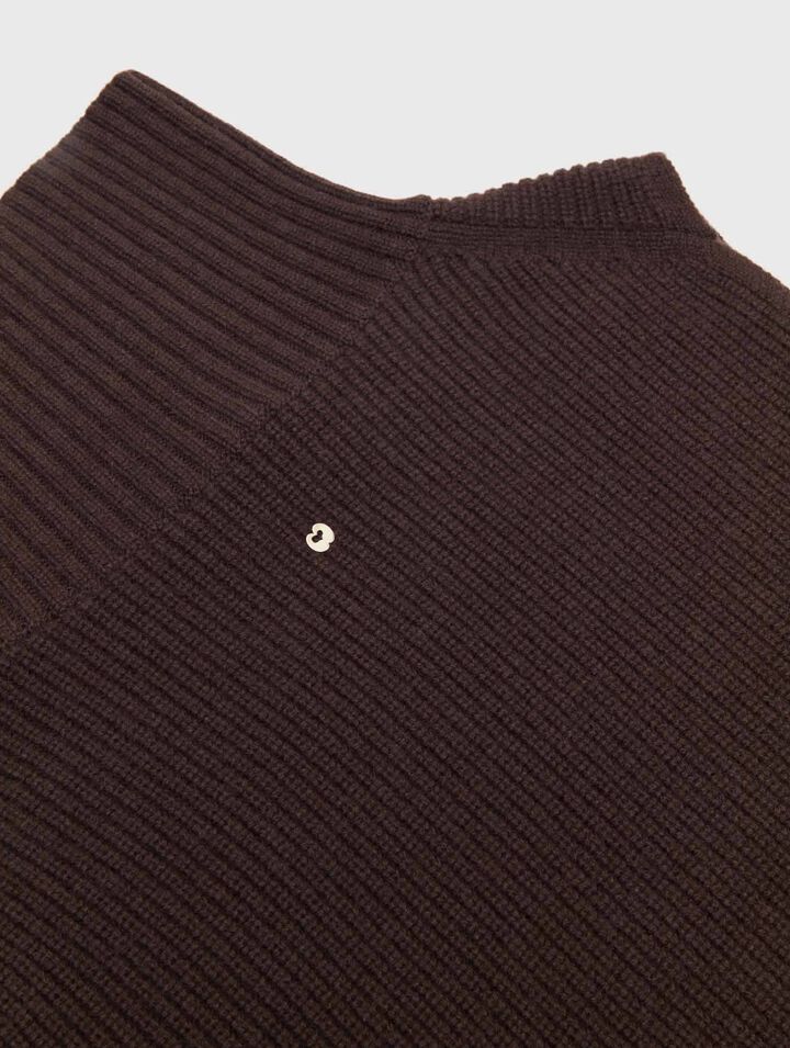 Wool and cashmere collar