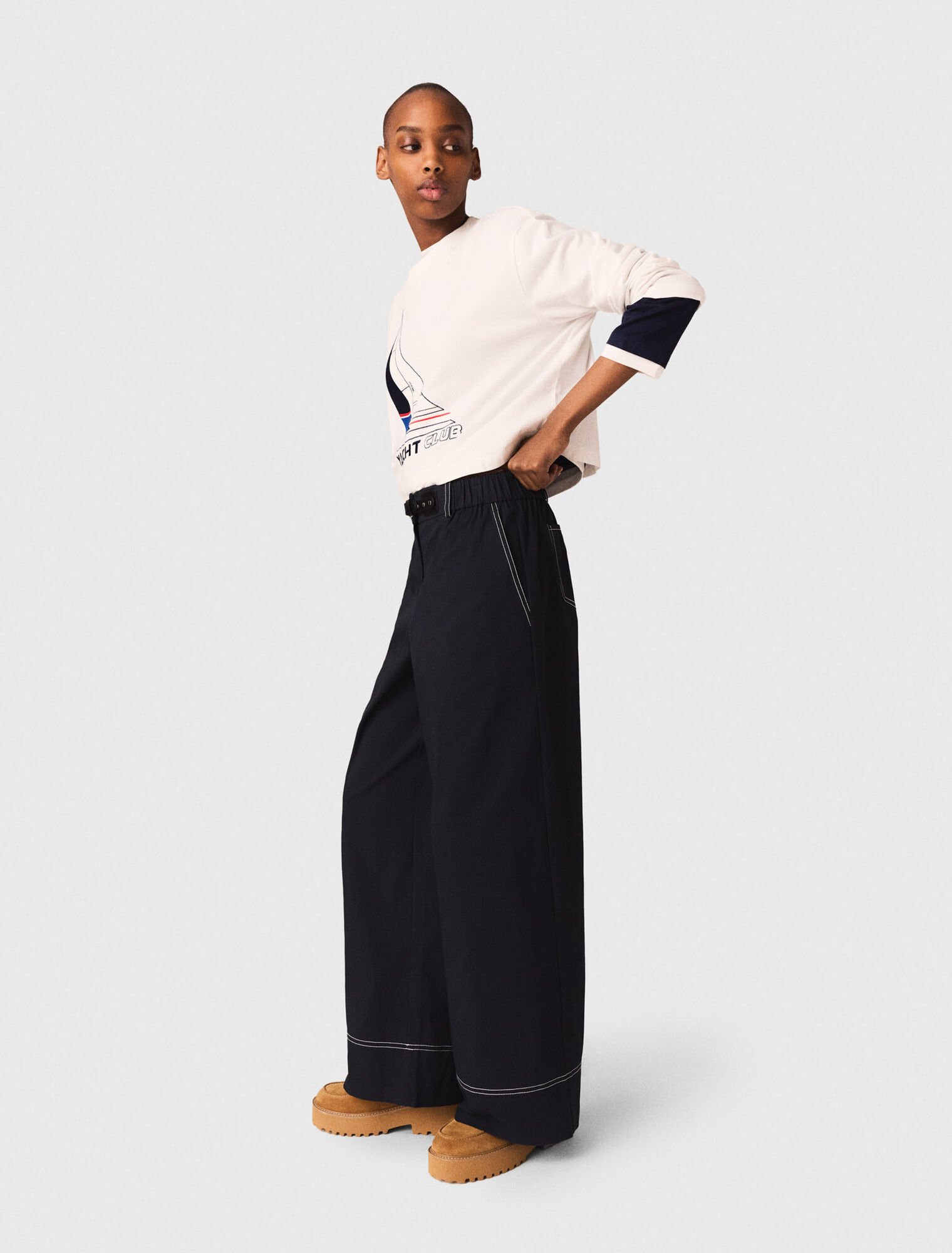 Cotton trousers with leather belt