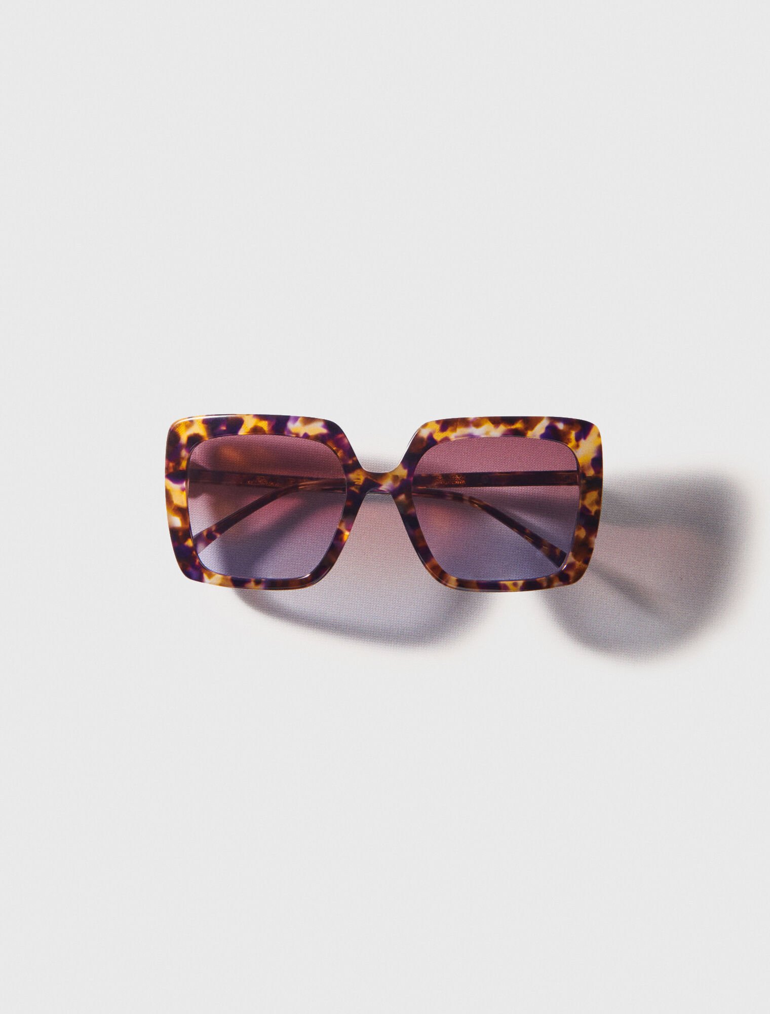 Rectangular acetate glasses
