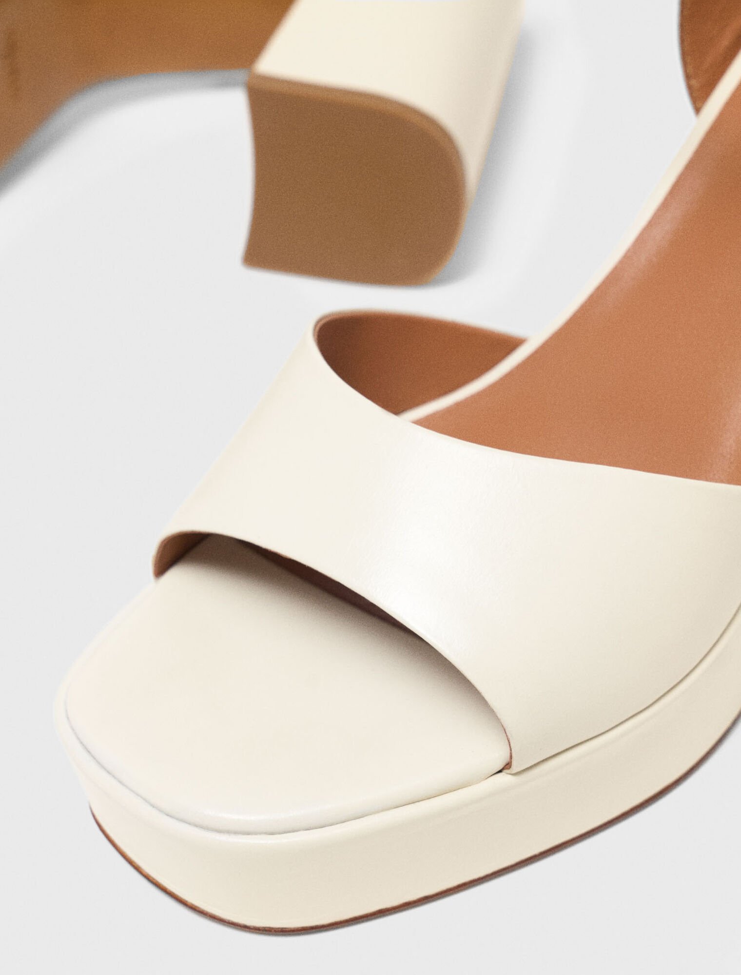 Leather platform sandals