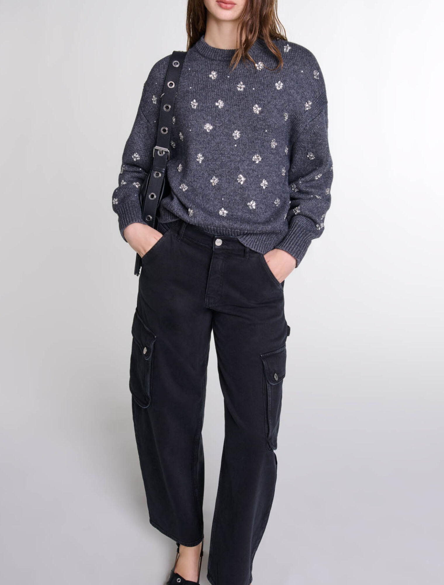 Knitted jumper with rhinestones