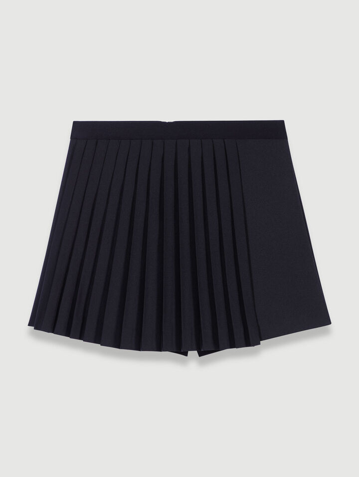 Straight-fit pleated shorts