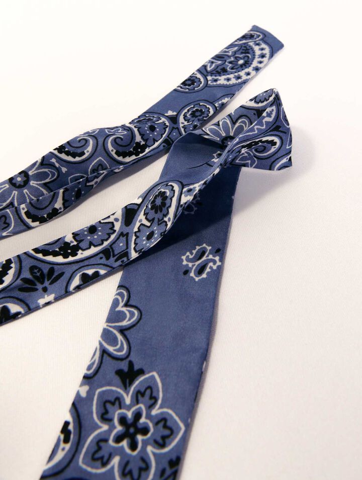 Scrunchie with printed ribbon scarf