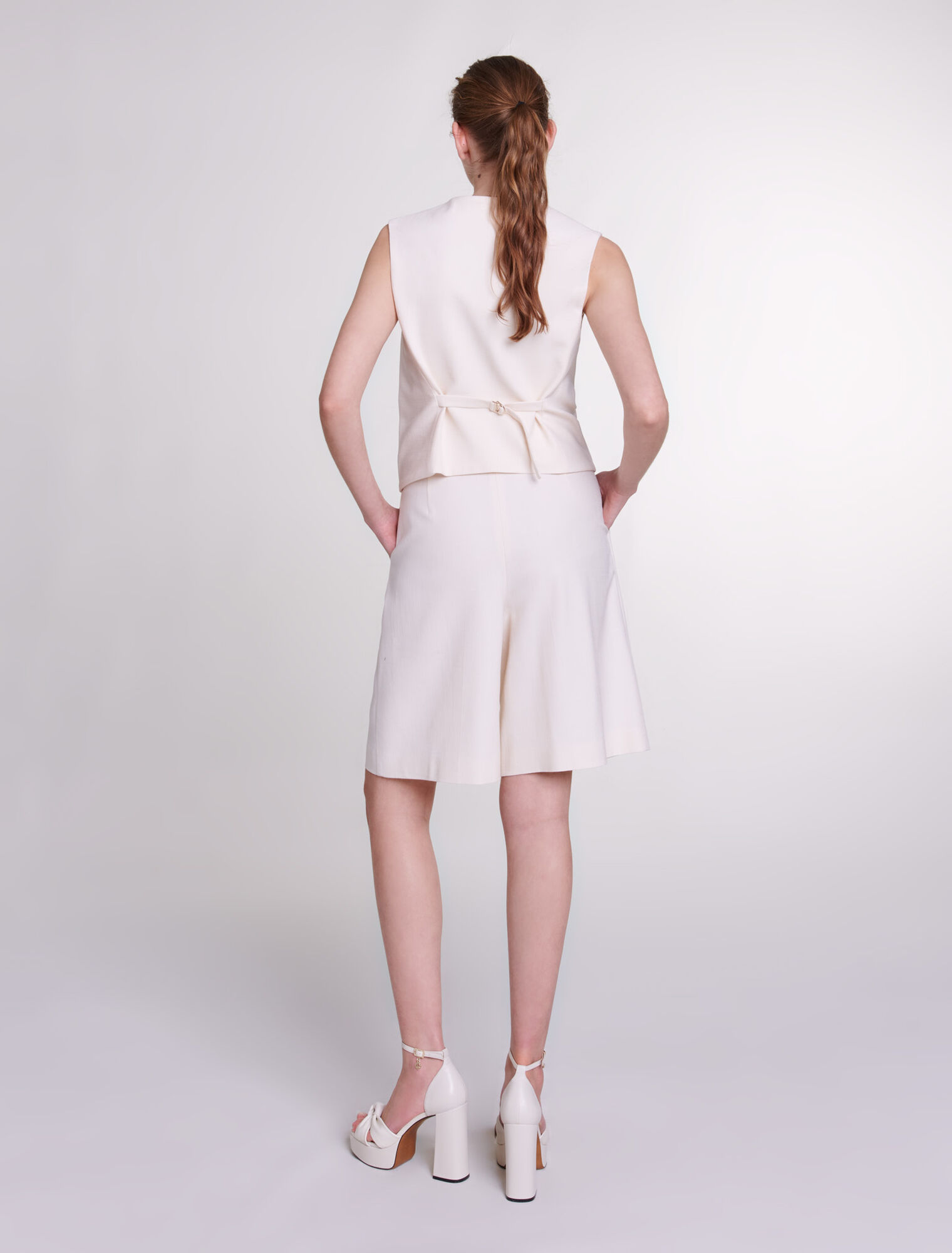 Pleated Bermuda shorts