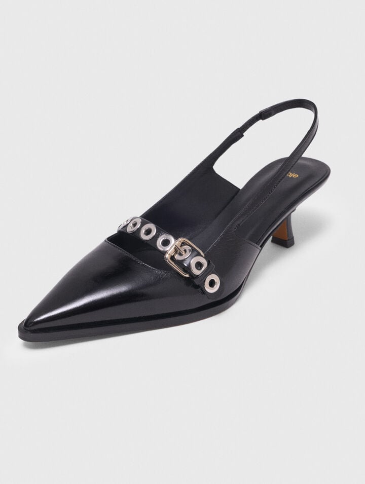 Leather pumps with eyelet strap
