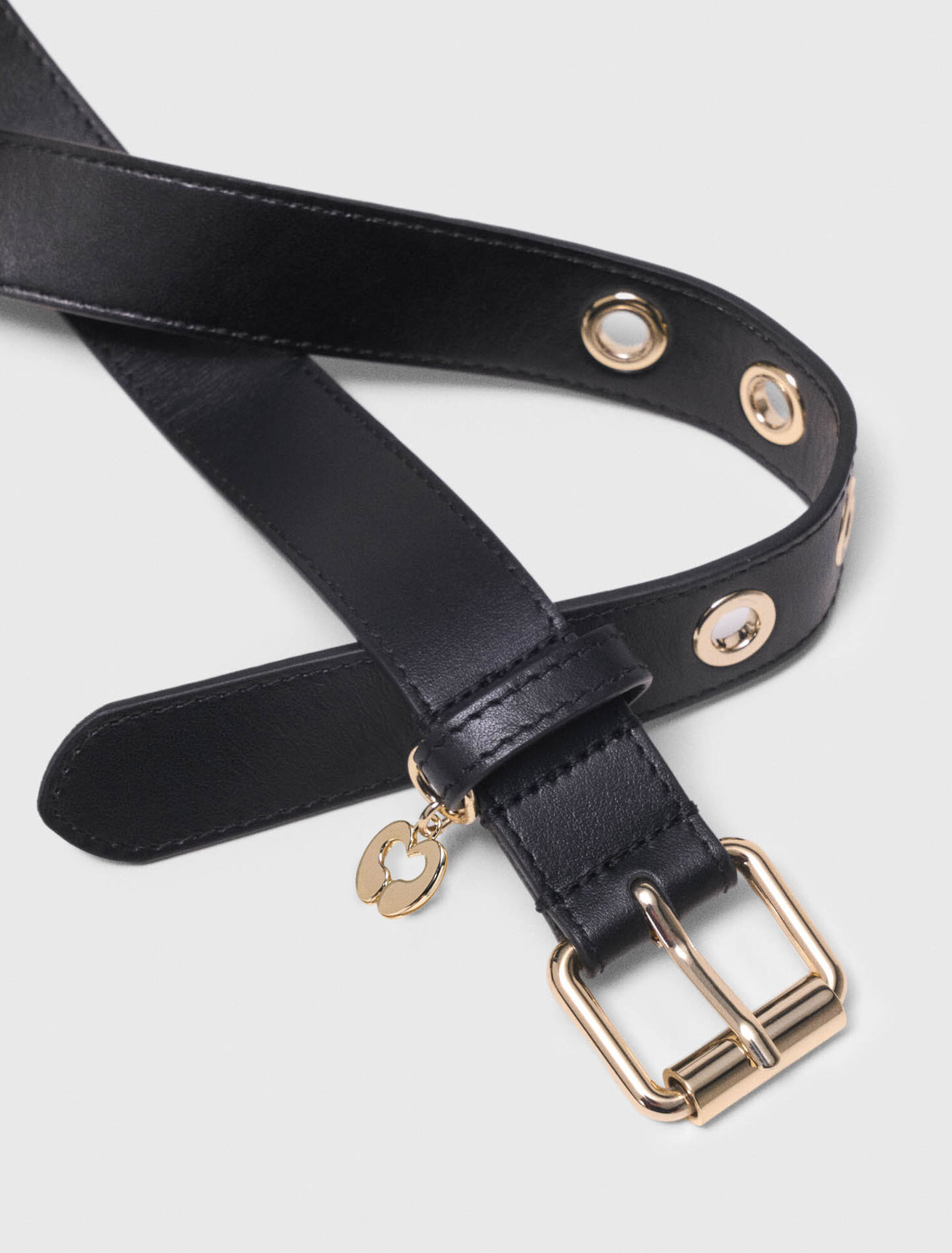 Leather belt with eyelets