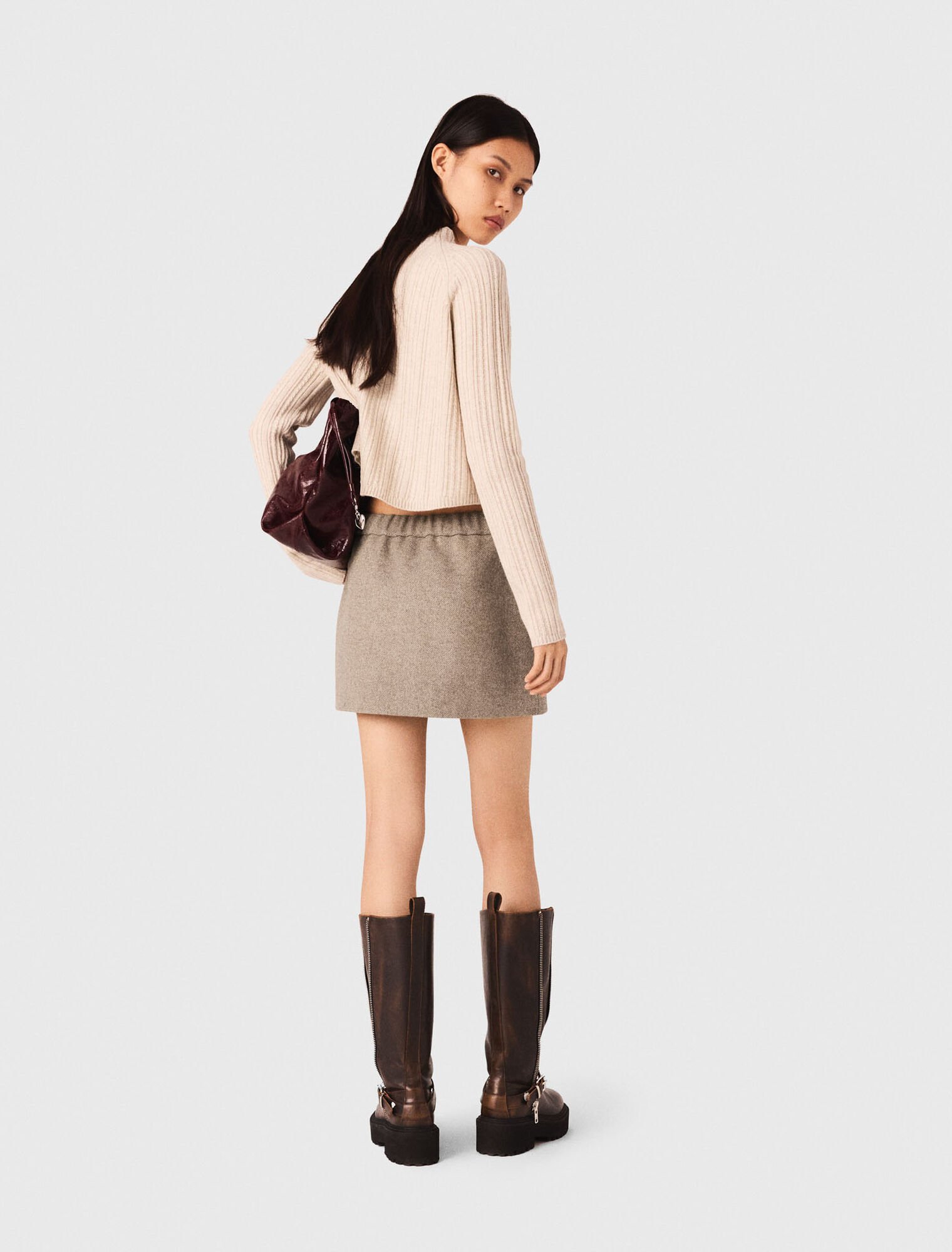 Cropped cable-knit jumper