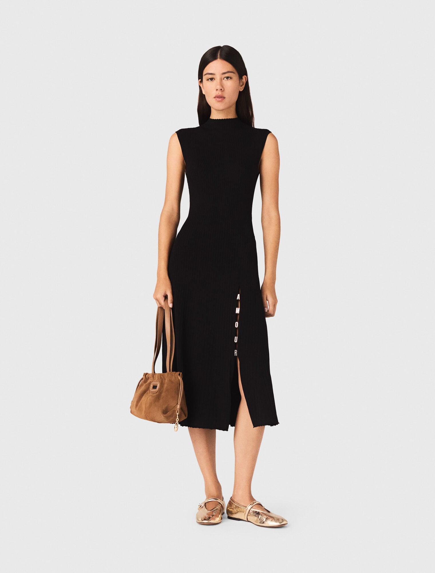 Ribbed dress with side slit
