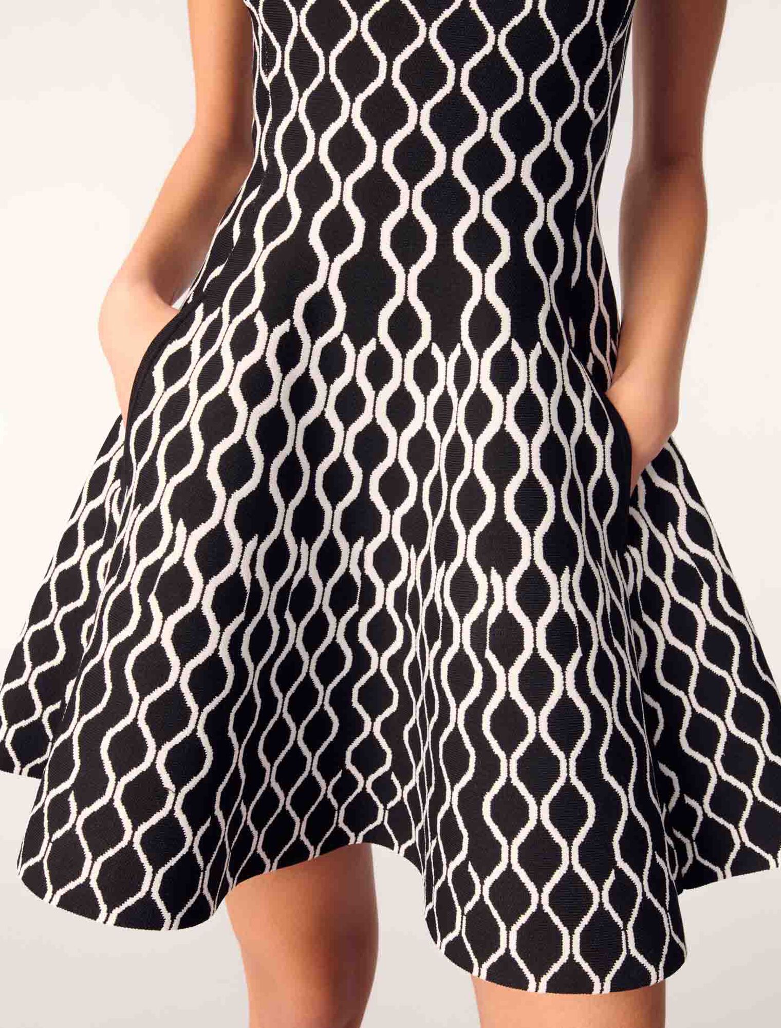 Short patterned knit dress