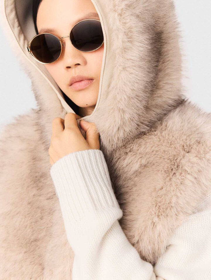 Short faux fur jacket