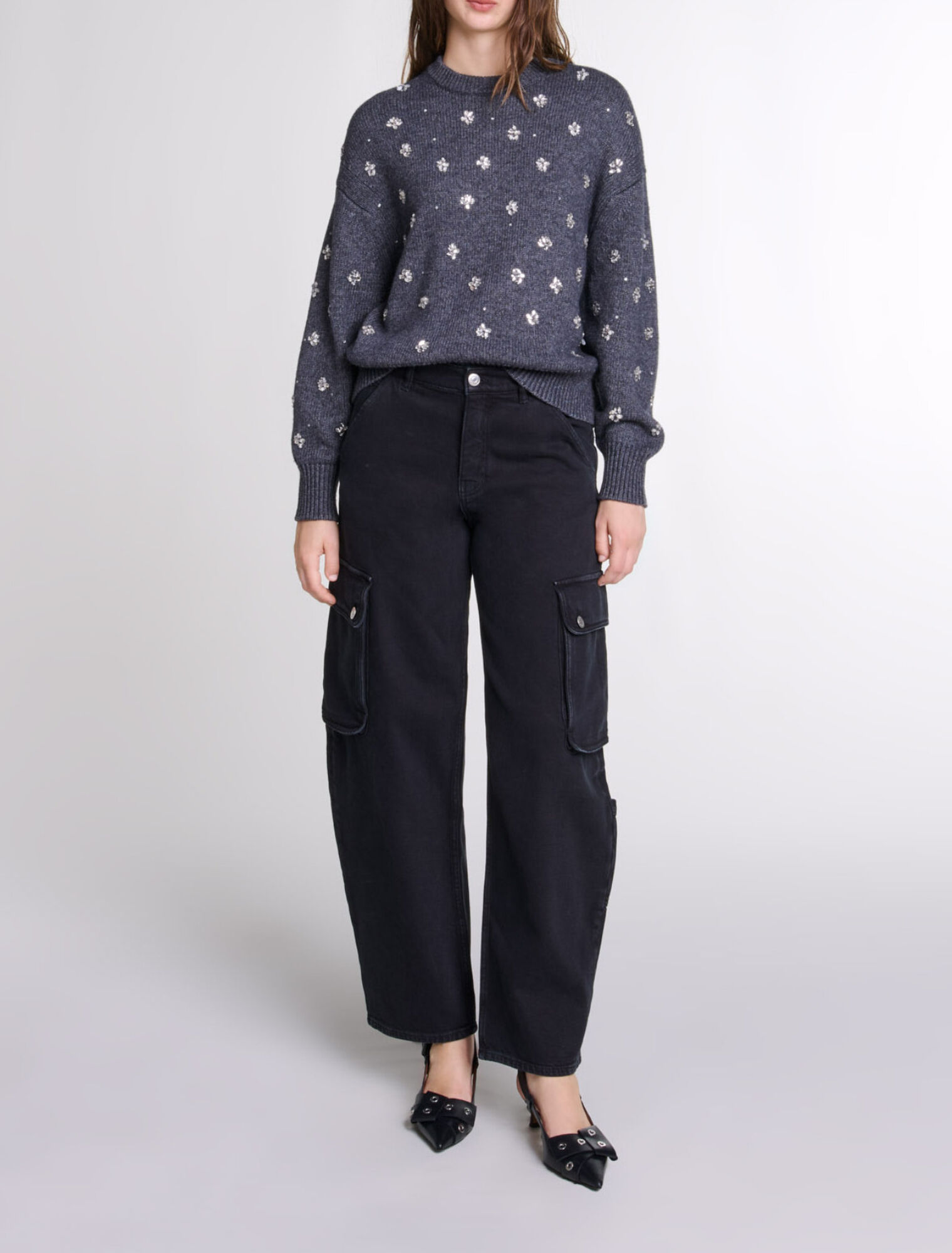 Knitted jumper with rhinestones