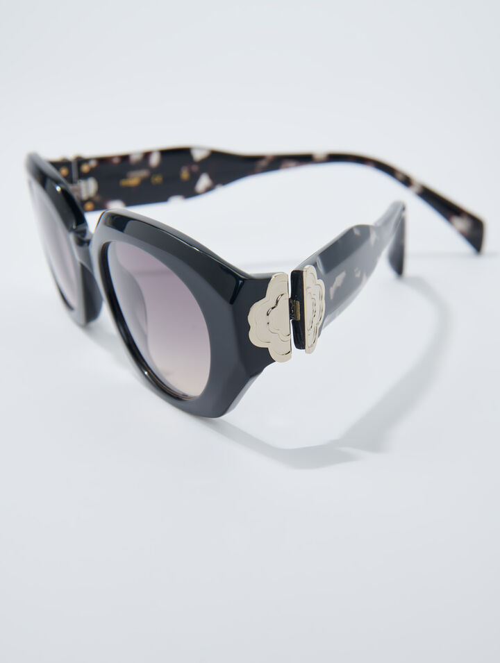 Round acetate glasses