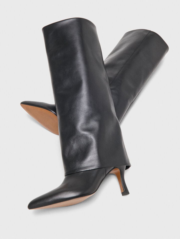 Heeled tubular leather boots