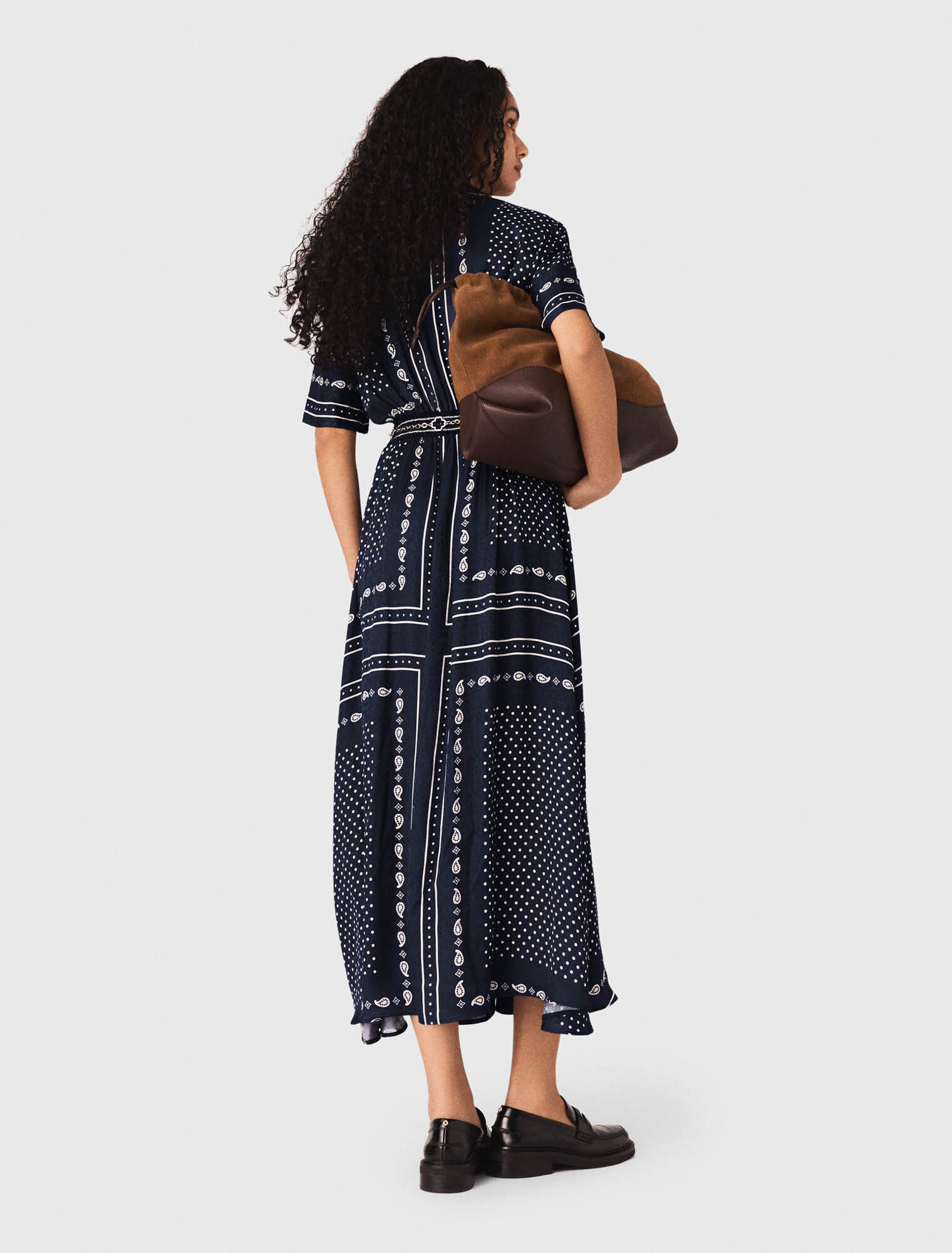 Flowy patterned maxi dress