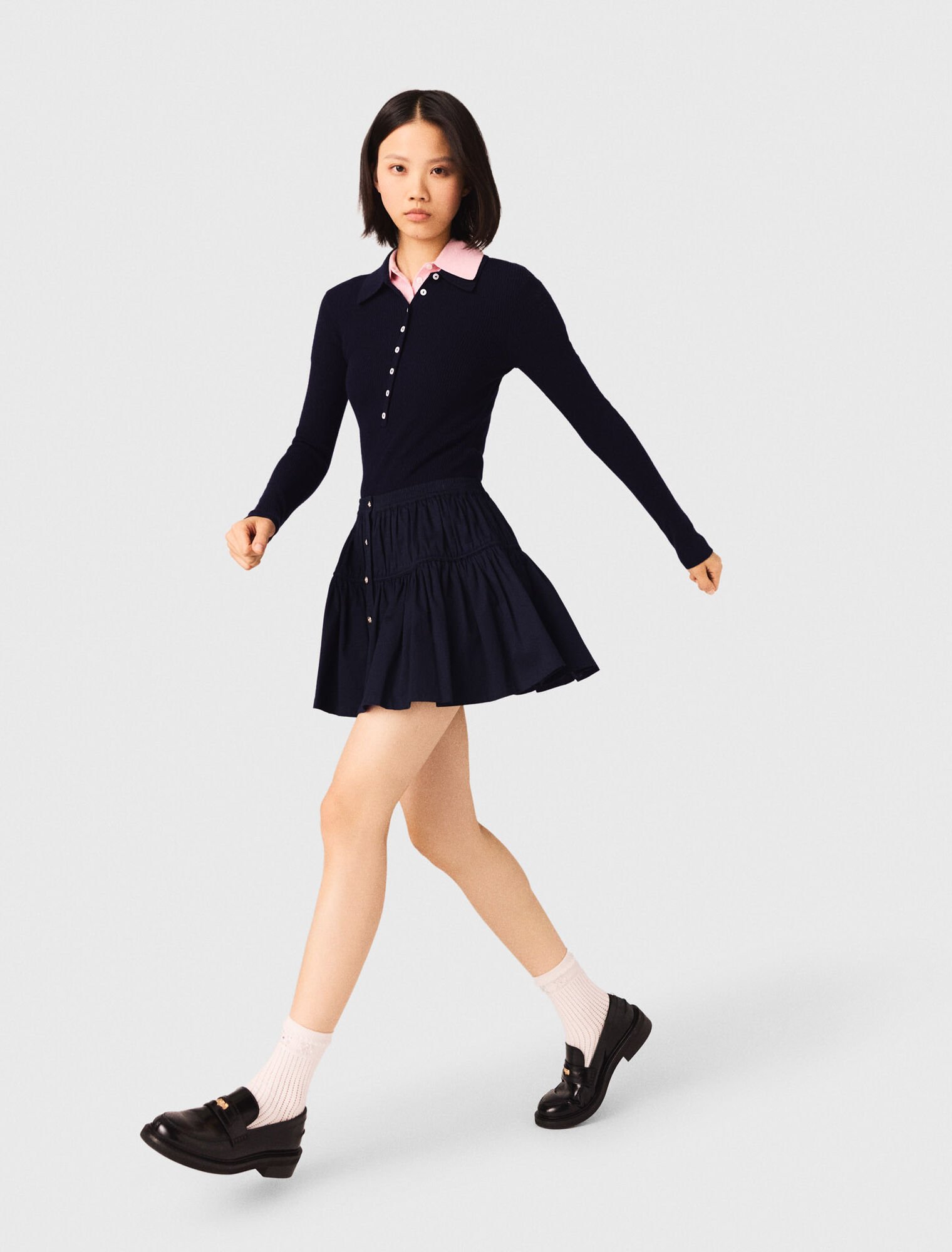 Short elasticated waist skirt