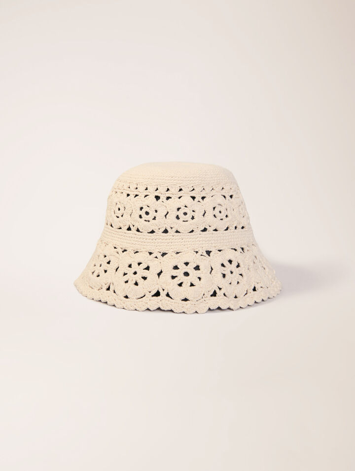 Crochet bucket hat