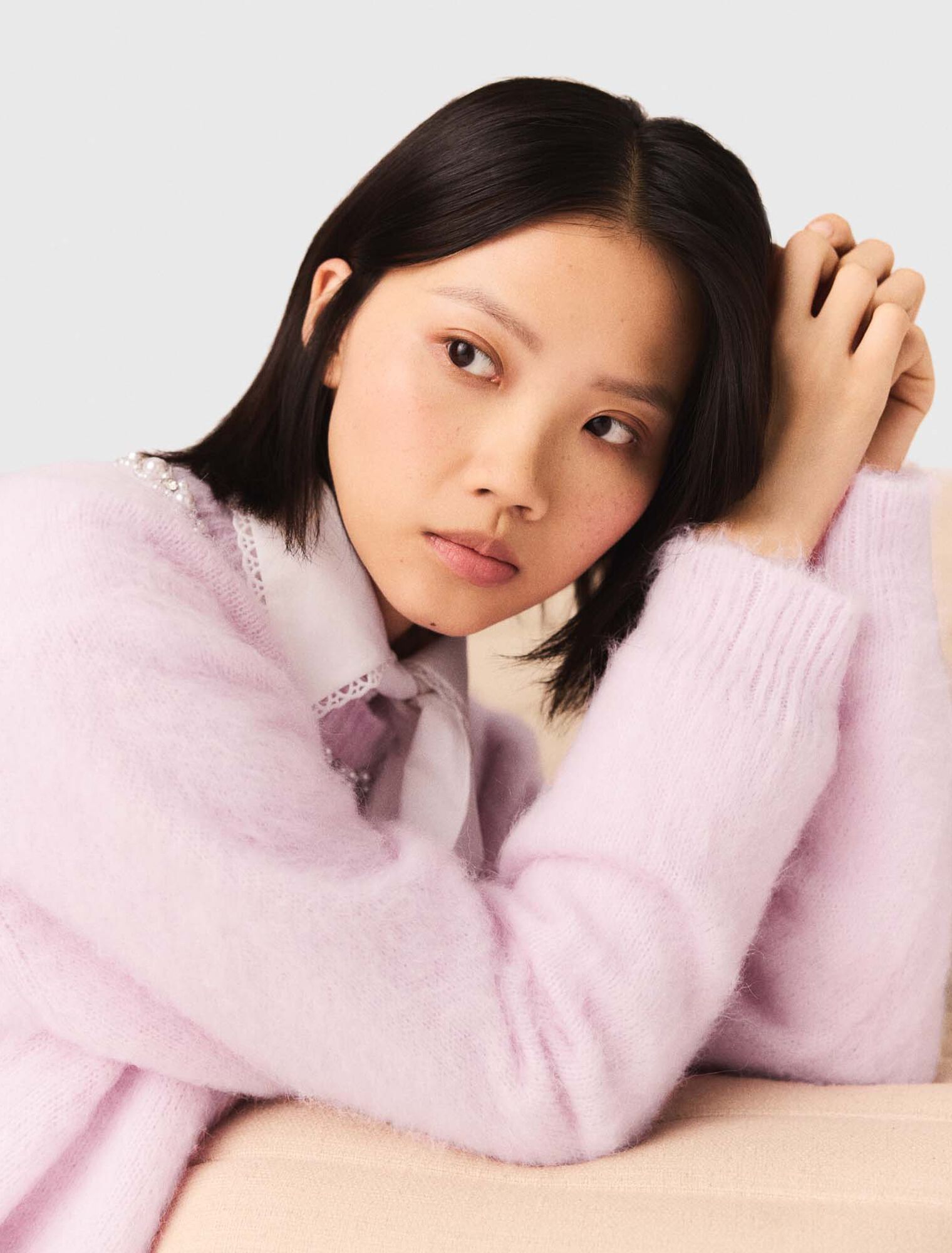 Removable jewel collar jumper