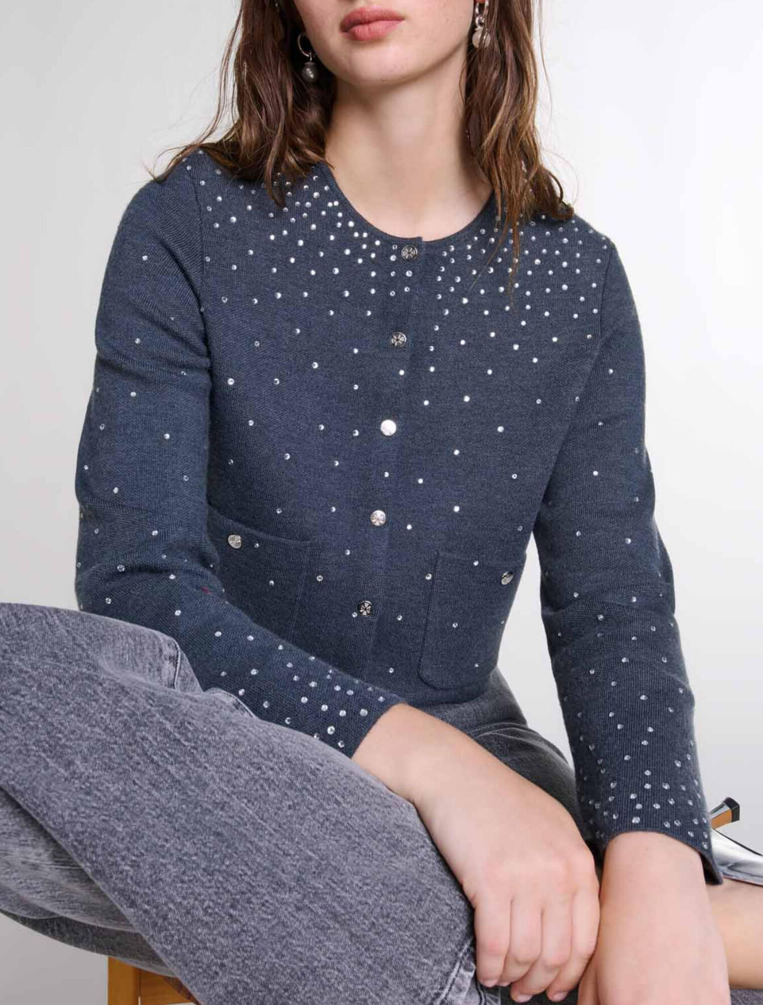 Knitted jumper with rhinestones