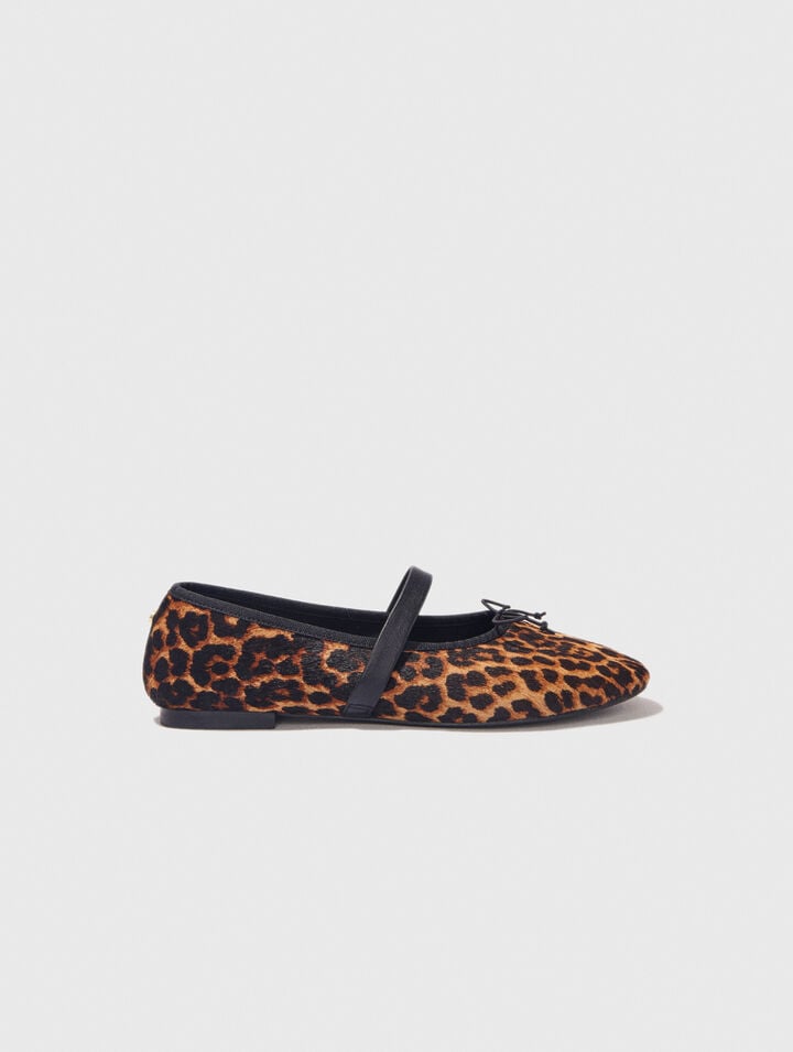 Leopard-effect leather ballet flats