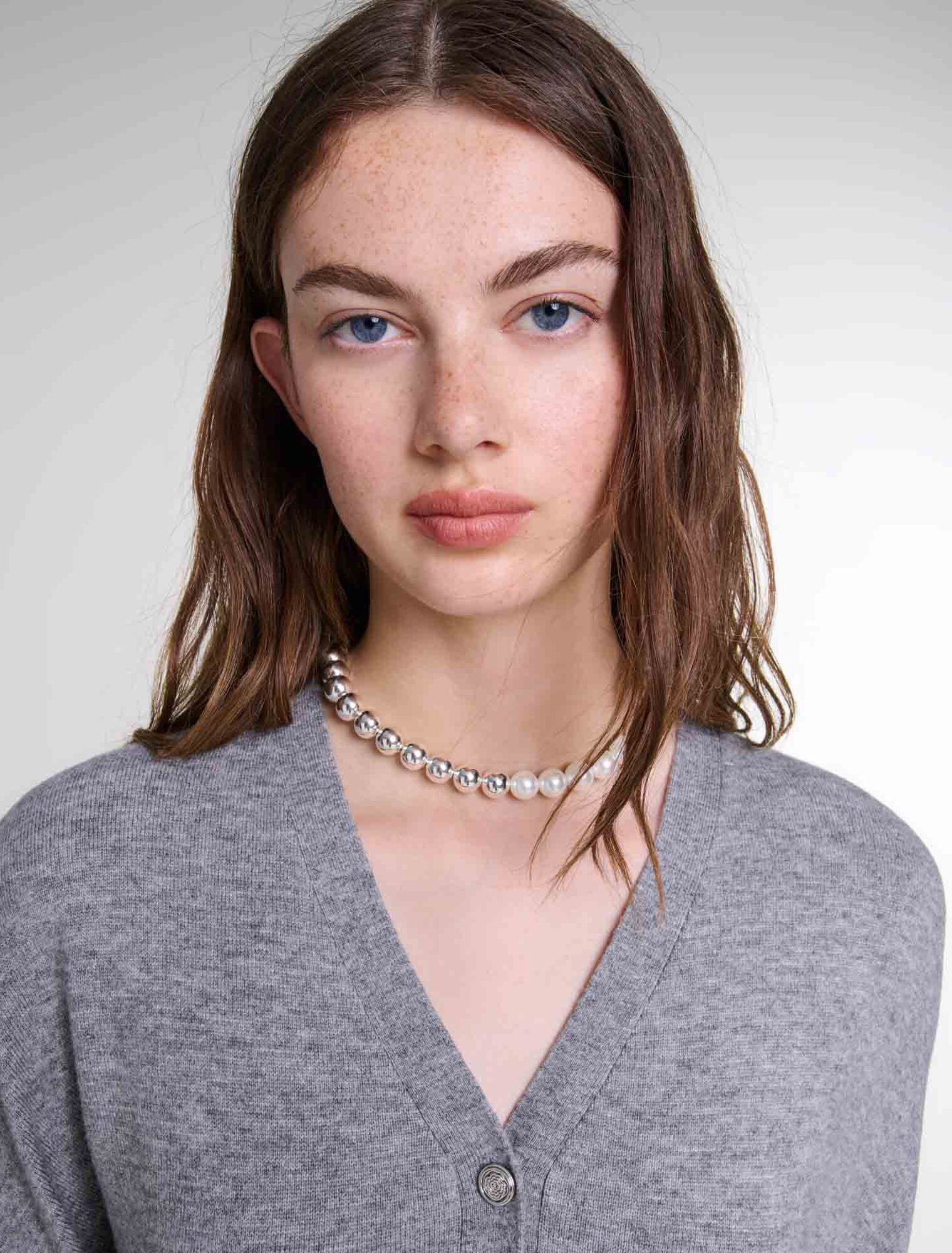 Mixed pearl choker necklace