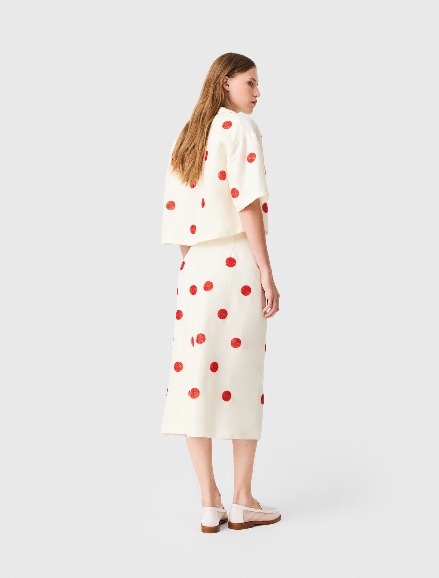 Embroidered linen-silk pencil skirt