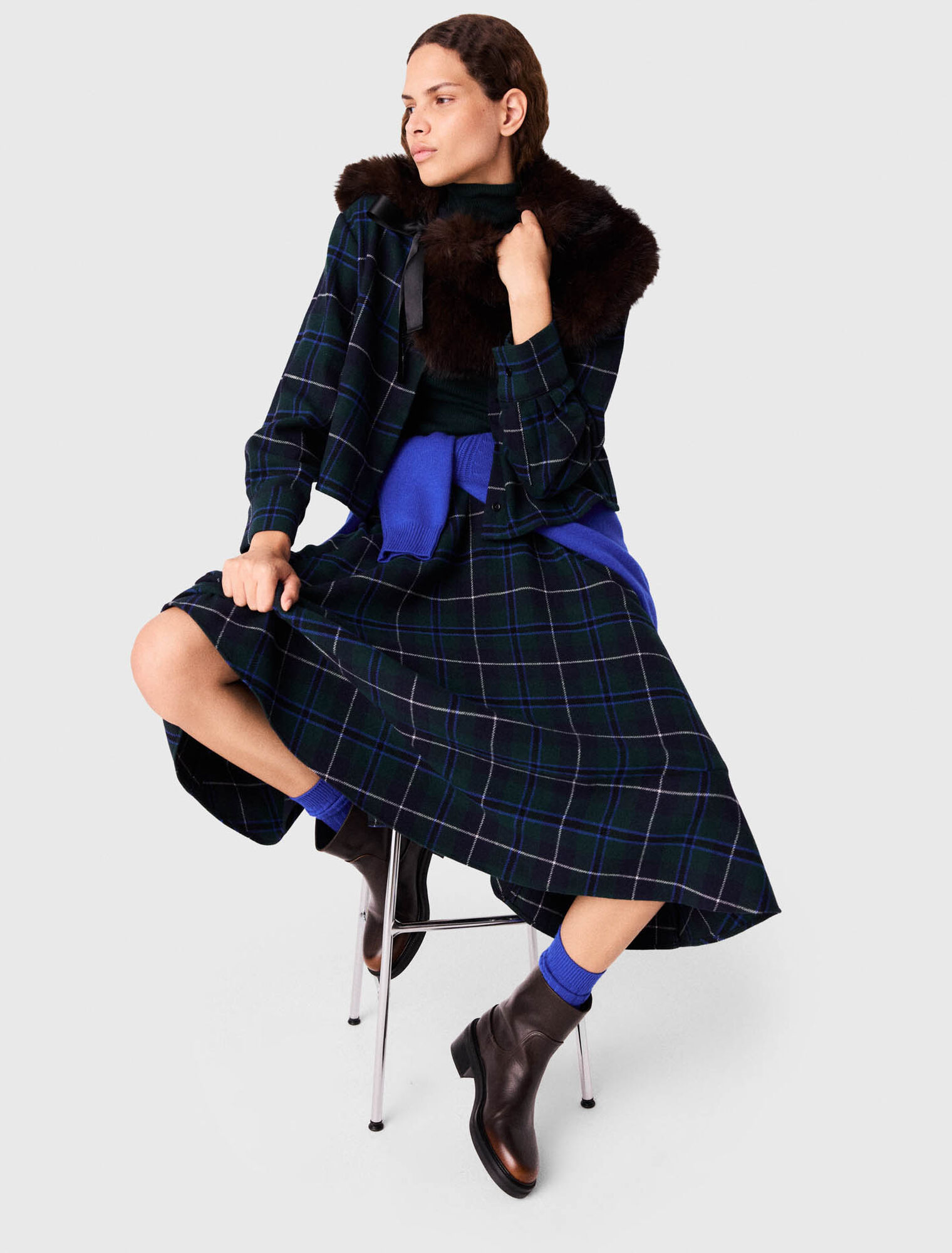 Faux fur collar