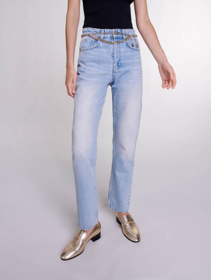 Straight jeans with jewellery belt