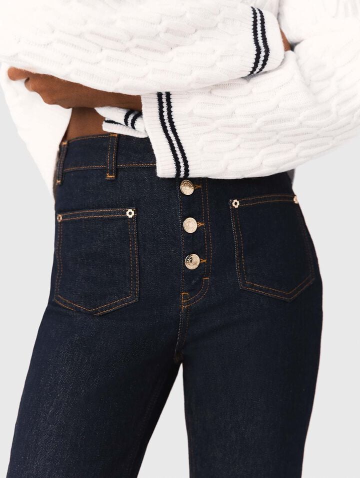 Denim jeans with pockets