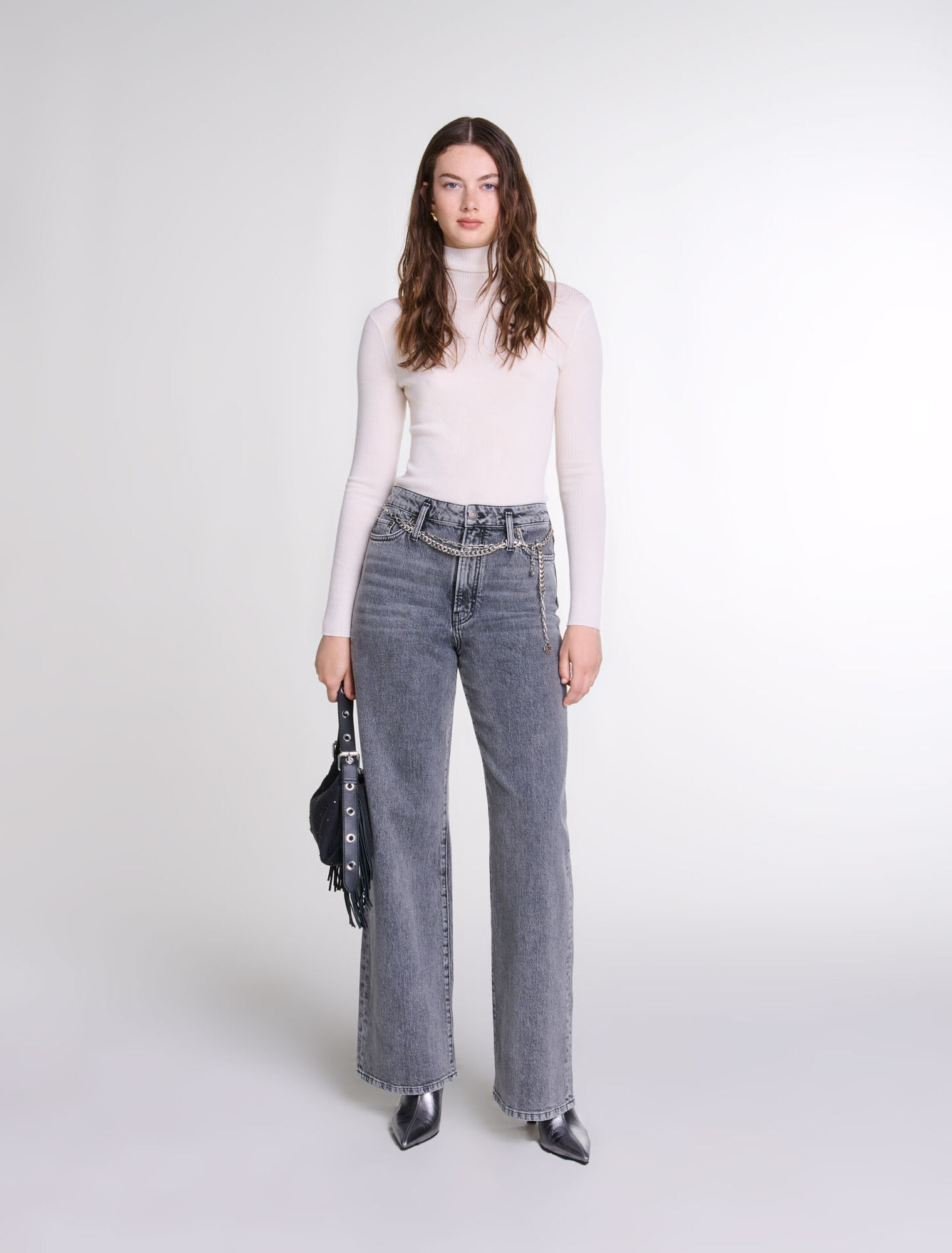 Wide-leg jeans with chain-link belt