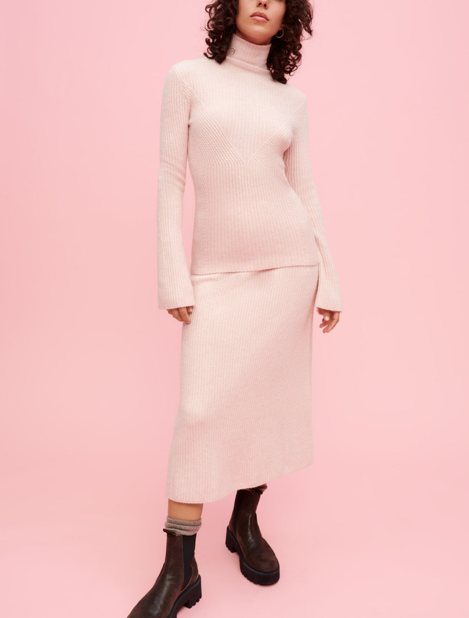 High-necked stretch knit pullover