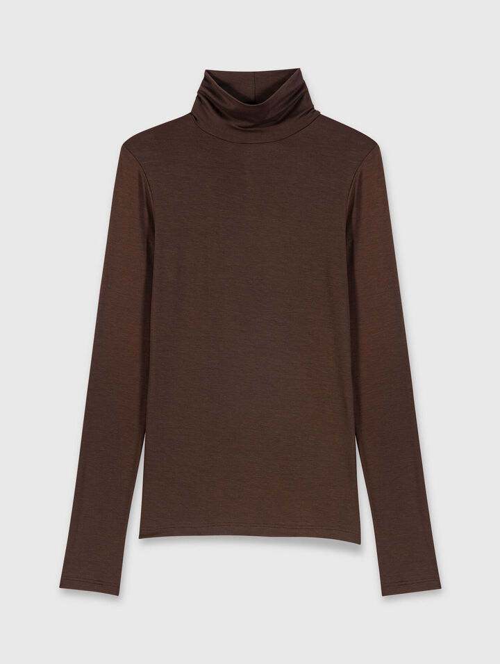 Roll-neck T-shirt